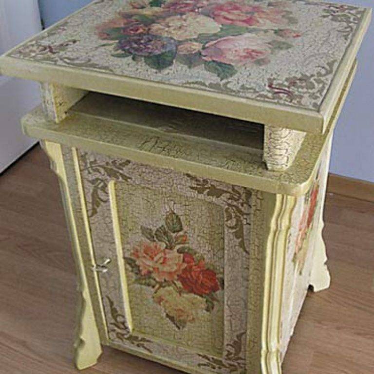 Декупаж мебели: обновление старой, полированной мебели своими руками с помощью ткани или обоев, как украсить кухонную гарнитуру
