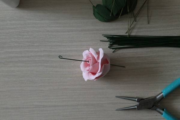 Лепка из полимерной глины: восхитительное сердце из роз