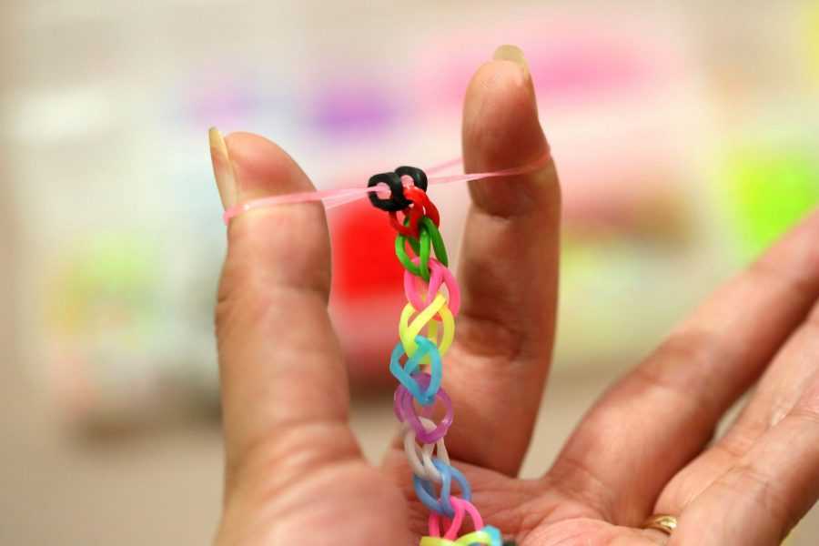 Плетения браслетов с резинок