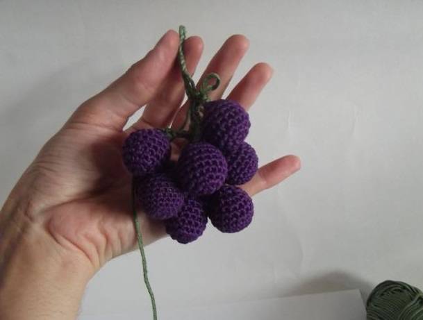 Схема вязаная крючком виноградная гроздь. виноград: вязание крючком листиков и ягод