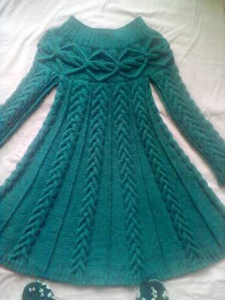 Помогите в поиске схем для вязания платья от шанель.