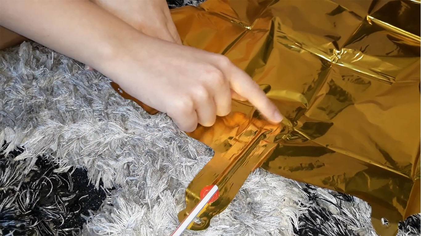 Как надуть фольгированные шары?