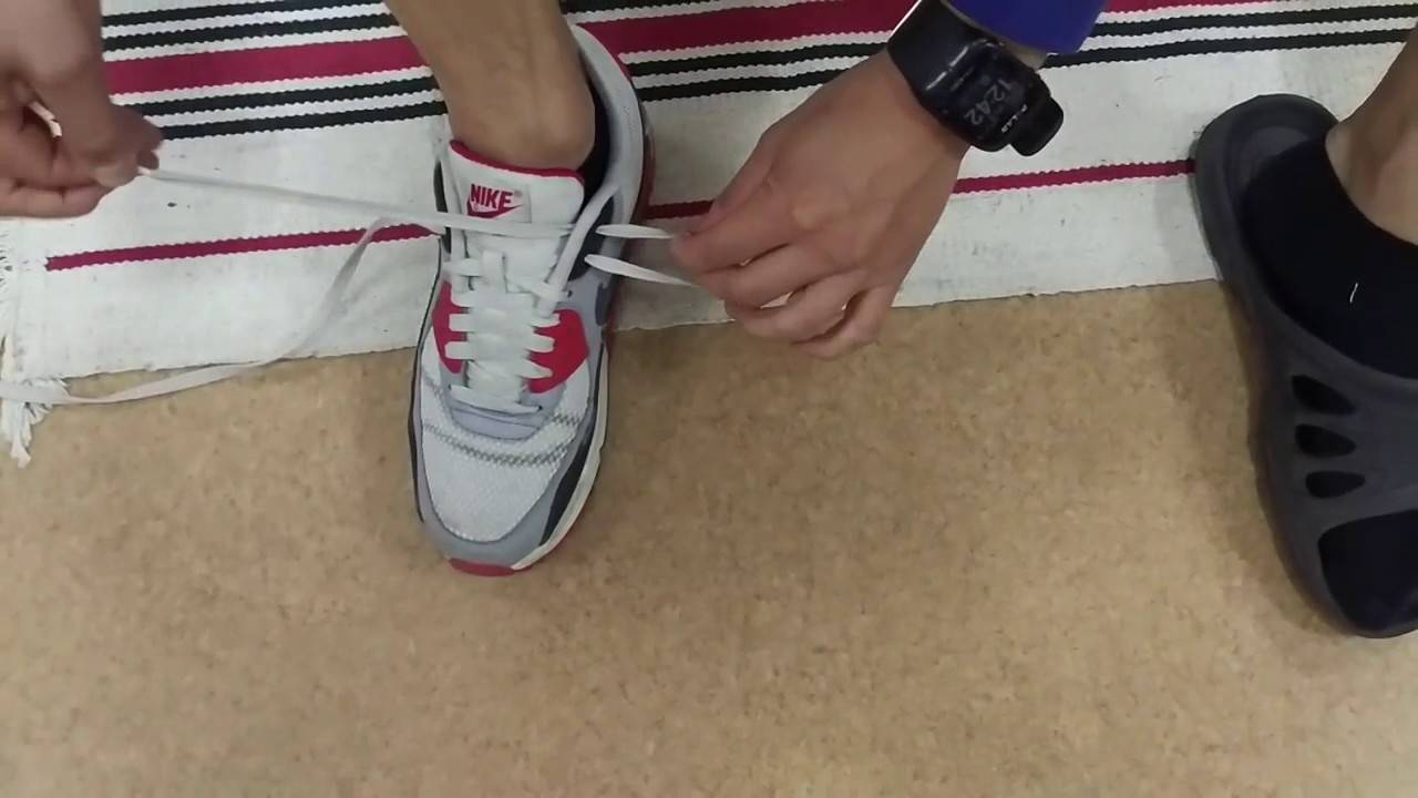 10 способов зашнуровать  кроссовки
