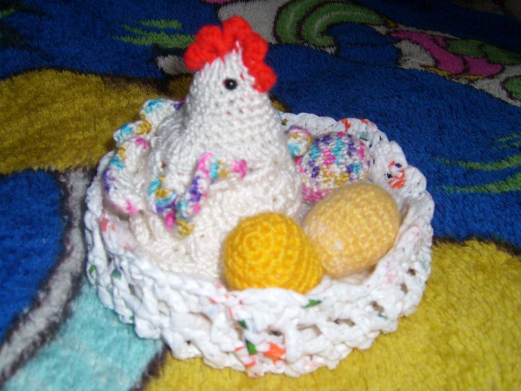 Вязаная курочка: чехол для пасхального яйца своими руками