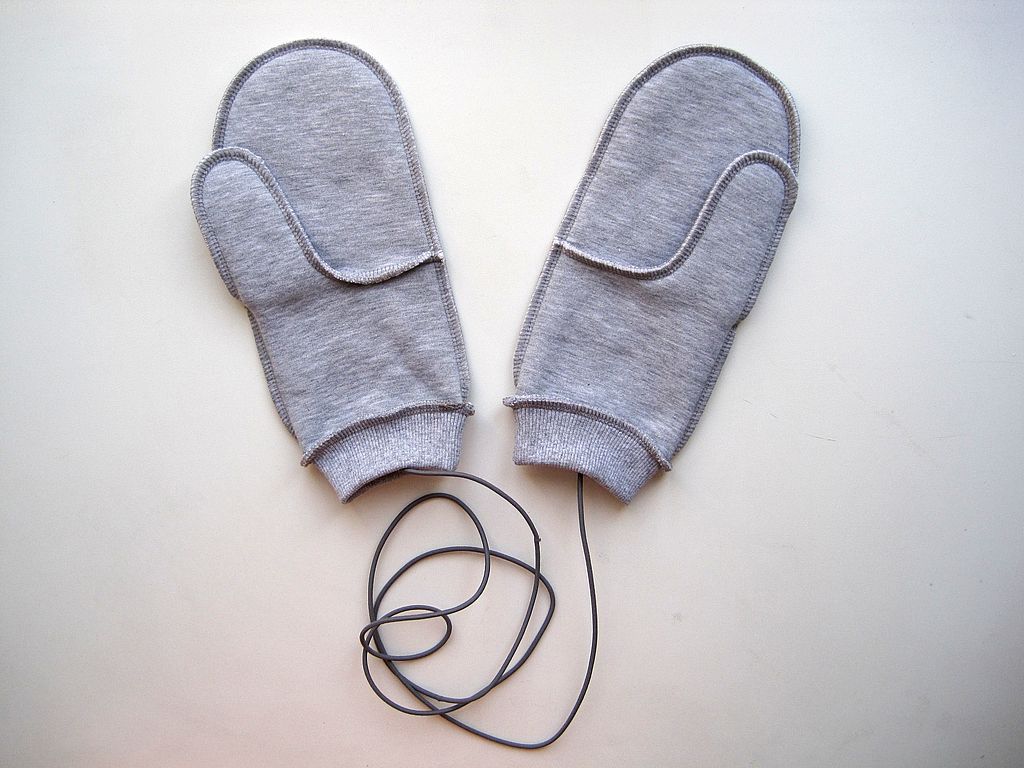 Шьем зимние рукавицы от выкройки до готового изделия