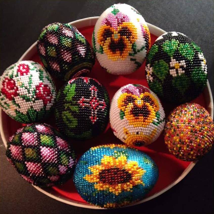 Пасхальные яйца из бисера, мастер-классы плетения, схемы
