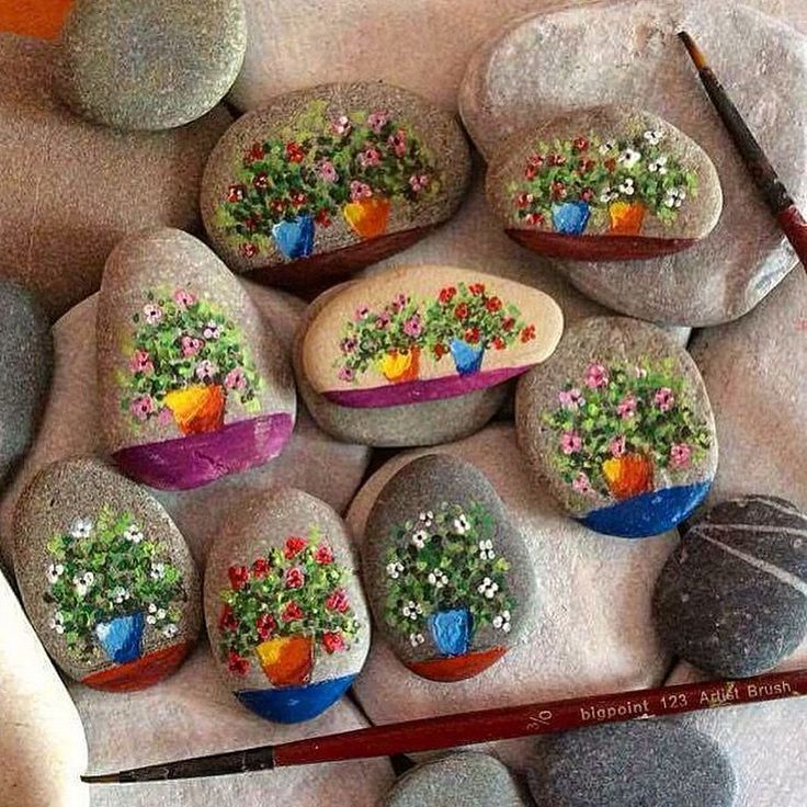 Как красиво нарисовать на камнях для сада