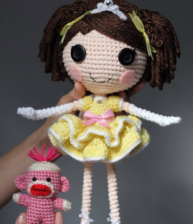 Удивительные вязаные куклы: создаем своими руками пупсов и принцесс