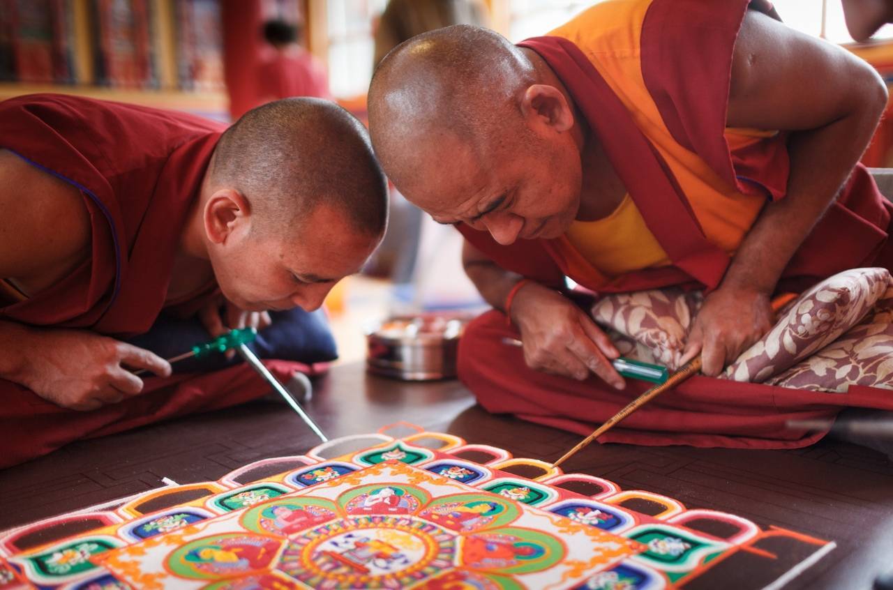 Мандалы: история возникновения тибетских и буддийских символов, как применять для семьи