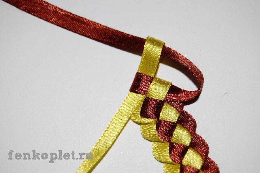 Плетение фенечек из ленточек: плоские и объемные изделия