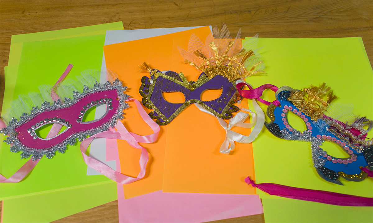 Детские маски (карнавальные) на голову из бумаги – 107 шаблонов на новый год для распечатки — топ, топ, сапожок