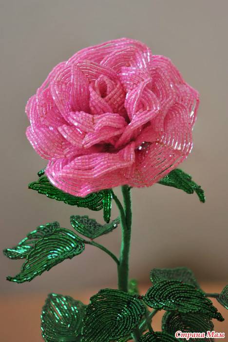 Маленькая роза из бисера: мастер-класс и схема плетения