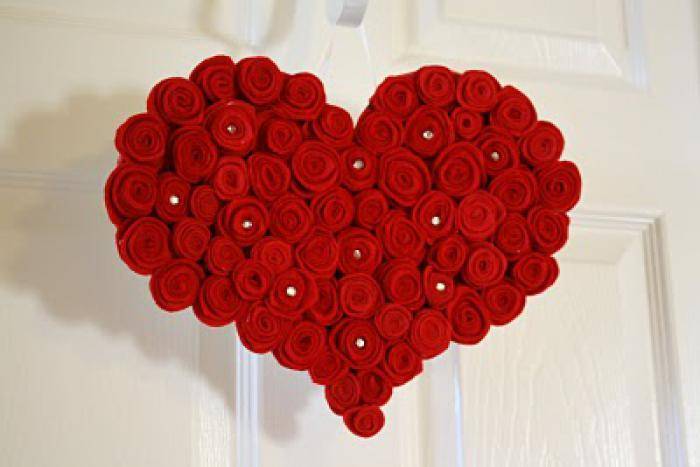 Валентинки своими руками – сердце из роз
