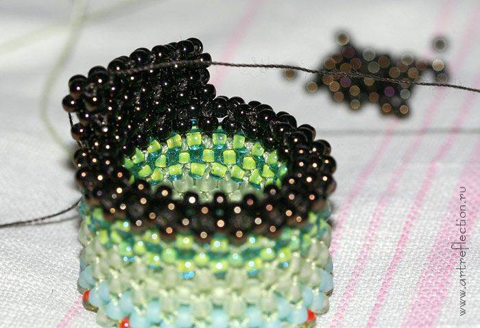 Схемы плетения кольца из бисера своими руками - как сделать стильные и эффектные украшения
