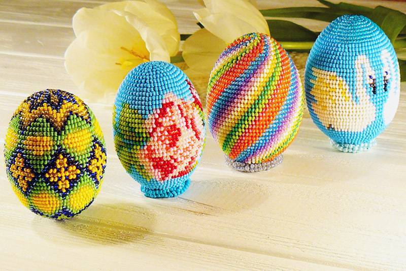 Яйца из бисера для начинающих: схемы как делать мозаичное плетение