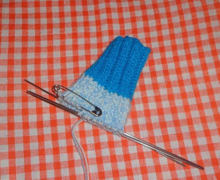 Вязание варежек спицами: 90 фото простых, стильных идей и советы по вязанию