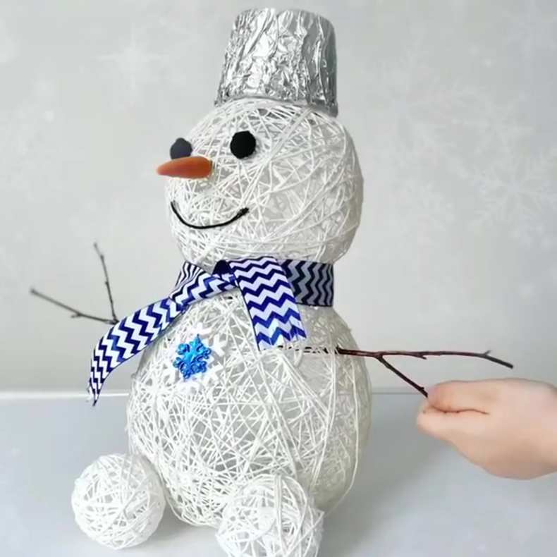 Снеговик своими руками на новый год из подручных материалов