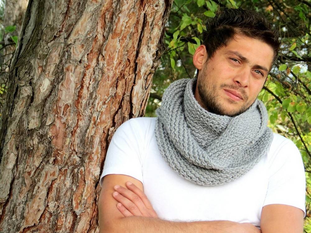 Как связать мужской шарф спицами