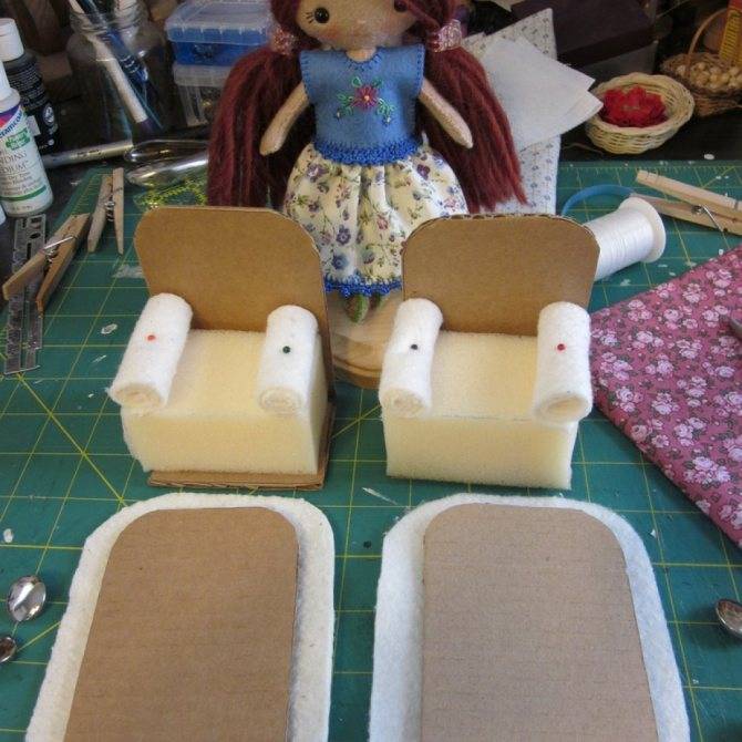 Как сделать мебель для кукол своими руками