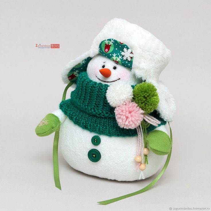 Развивающие игрушки своими руками: зимняя страница со снеговиками