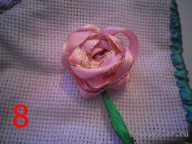 Вышивка лентами розы
