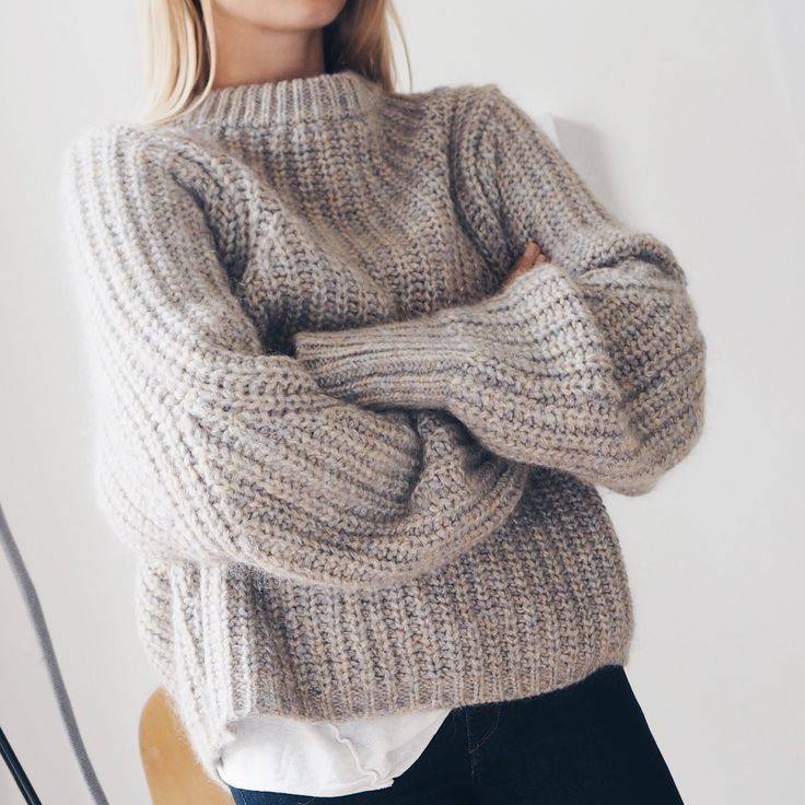 45 простых модных свитеров 2020, схемы вязания