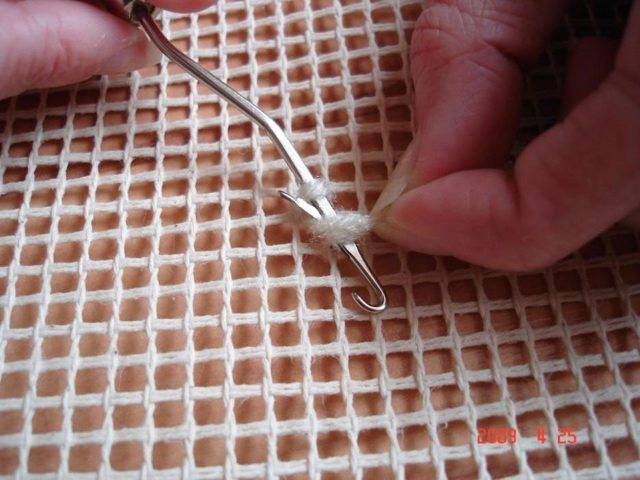 Способы и техника ковровой вышивки в создании предметов декора