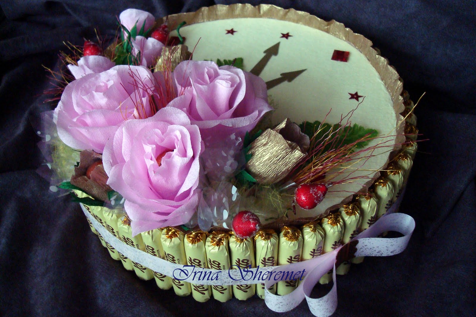 Как сделать букет пошагово? букеты из цветов, конфет, фруктов + 100 фото