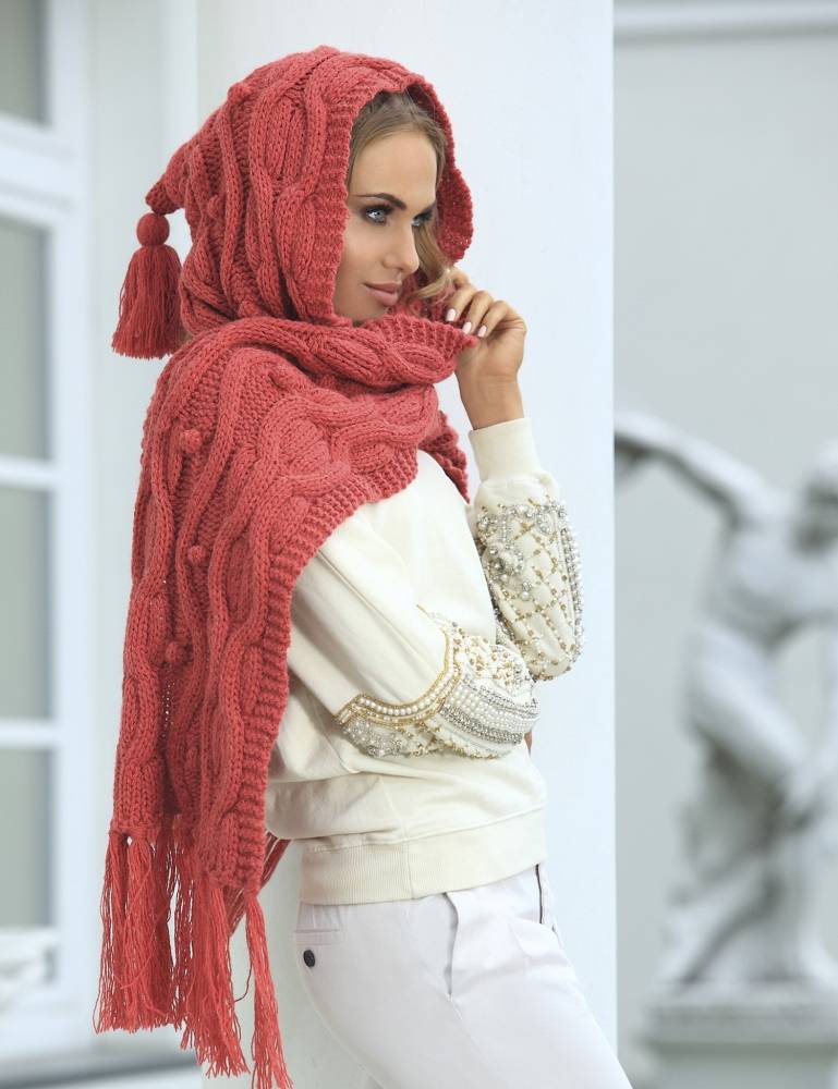 Вязанный капюшон шарф