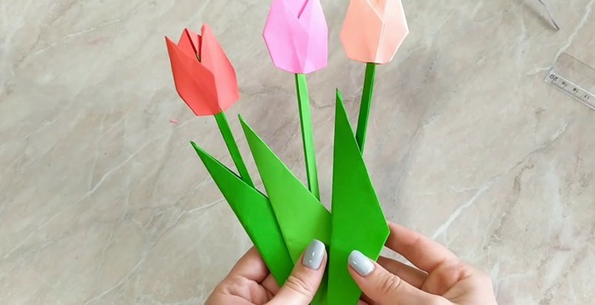 Подарок маме на 8 марта своими руками, поделки и цветы из бумаги