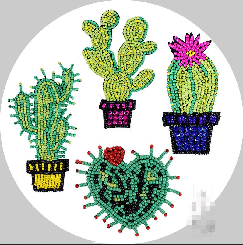 Мастер-класс плетения кактуса с цветком из бисера с подробными схемами