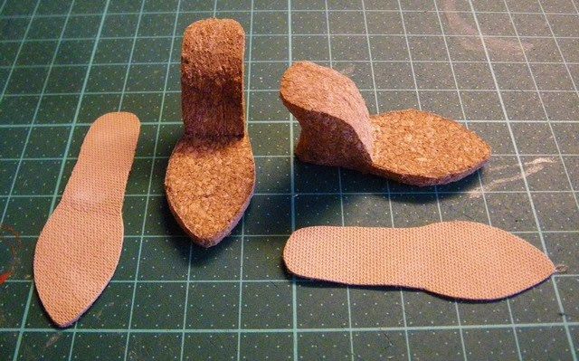 Как сделать туфли для куклы: немного информации об обуви, мастер-класс по созданию изделий из бумаги ткани