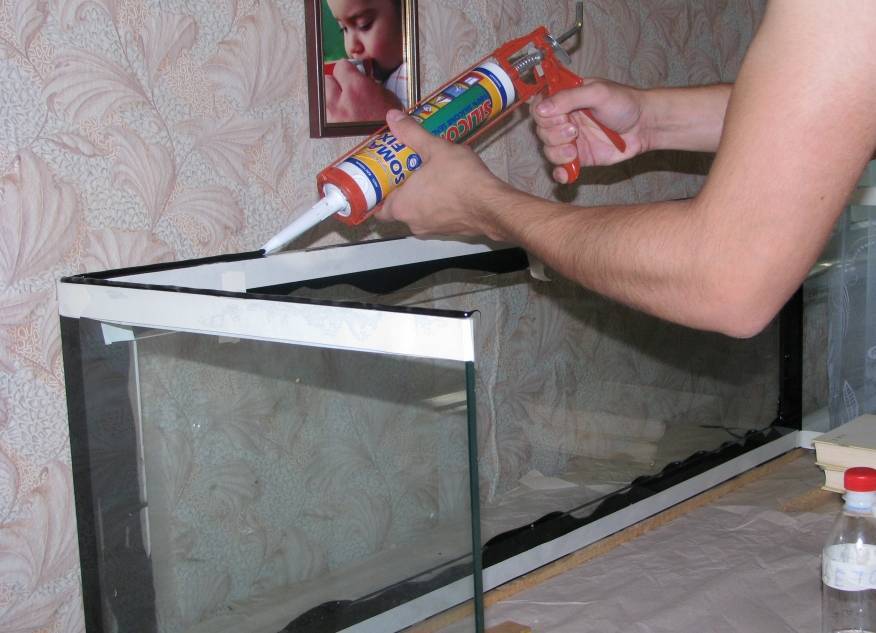 Как сделать аквариум своими руками в домашних условиях разных объемов: пошаговая инструкция + фото