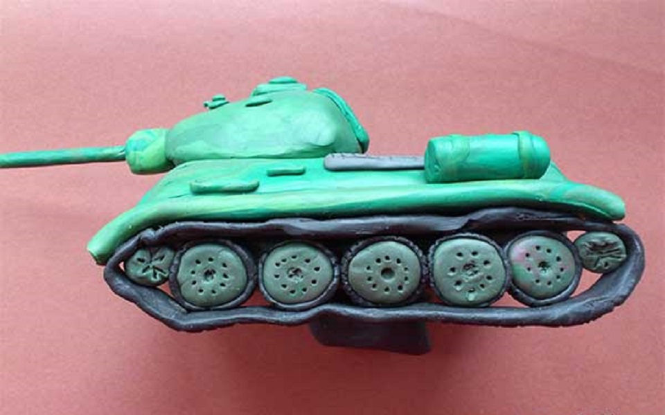 Делаем пластилиновый танк вместе с детьми: пошаговые фото