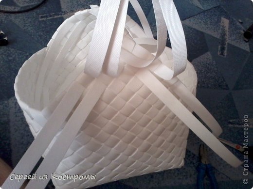 Плетение корзин из упаковочной ленты: создаем домашний уют