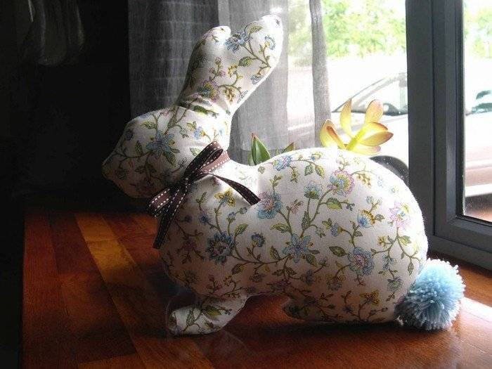 Пасхальный кролик (заяц) из ткани 4 мастер-класса
