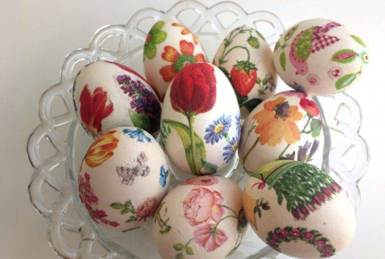 Как украсить яйца на пасху своими руками в домашних условиях для детей поэтапно, декупаж из салфеток. чем украсить яйца на пасху