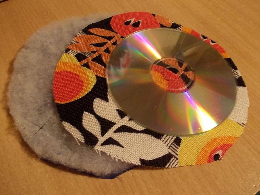 Поделки из дисков своими руками: варианты применения различных типов дисков в дизайне интерьера