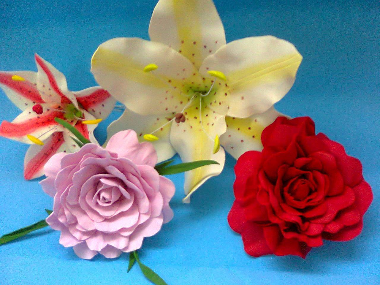Цветы из фоамирана – изящные флористические композиции своими руками