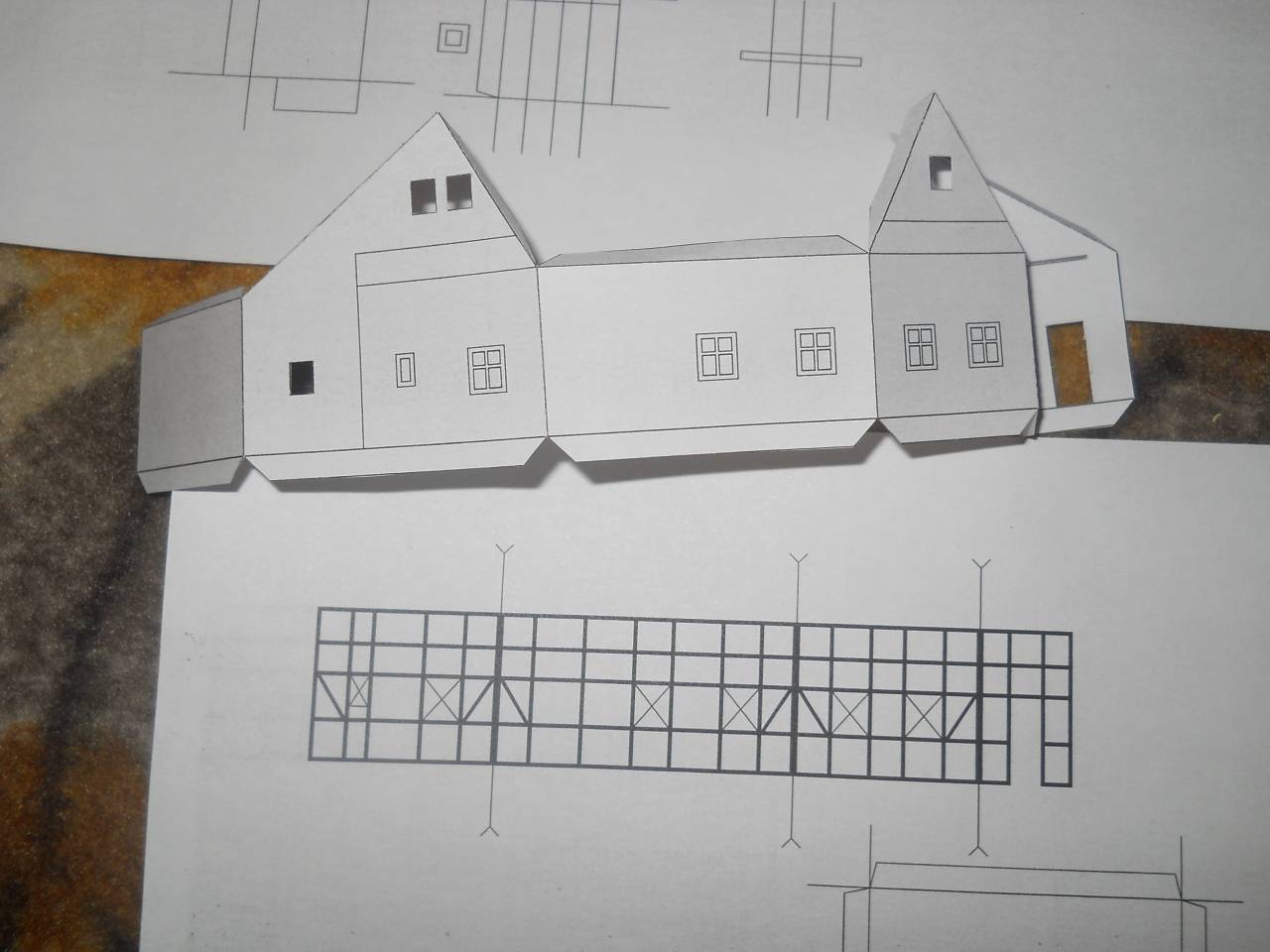 Как сделать модель дома своими руками