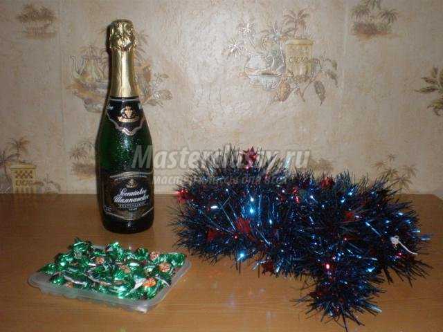 Сладкие елочки из конфет на новый год — шикарное украшение праздничного стола